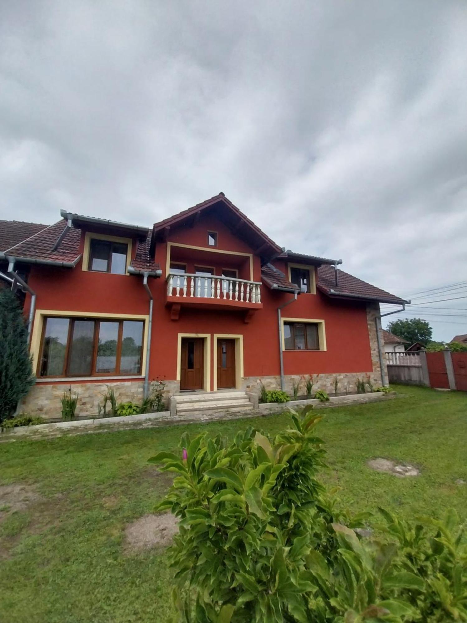Serena House Cîrţişoara Extérieur photo